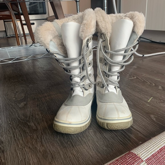 ❄️steve madden slushee faux fur winter boots❄️ - Picture 5 of 9